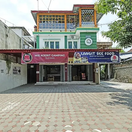 SUPER OYO 90905 Dangau Datuk Guesthouse-2